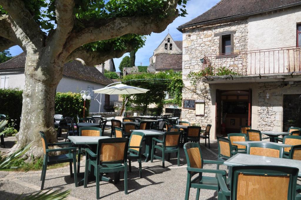 Logis Hotels - Auberge De L'Ile - Hotel 3 Etoiles Et Restaurant Creysse  Екстер'єр фото